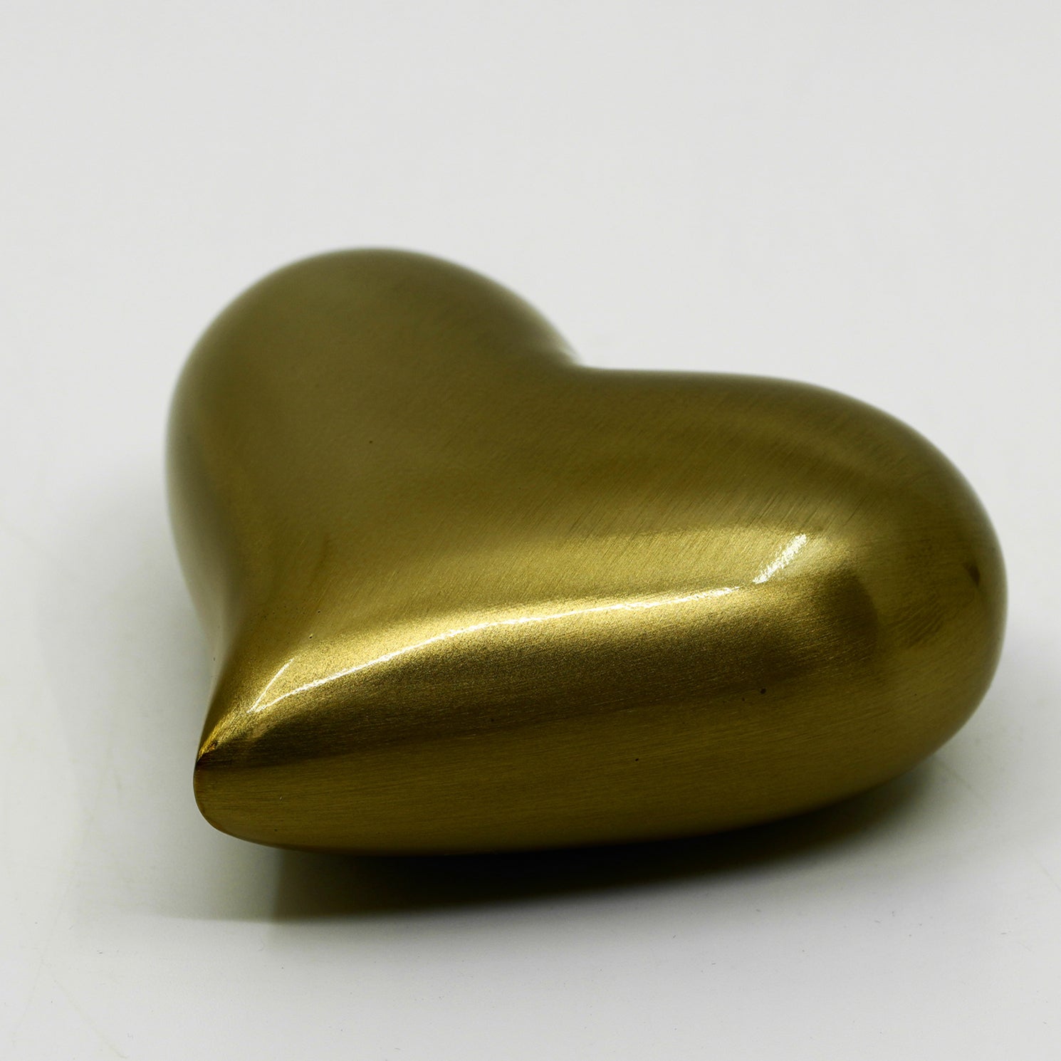 HEART SHAPE SOLID BRASS MEMENTO URN – 06-8HUH021 - Casket Depot Vancouver